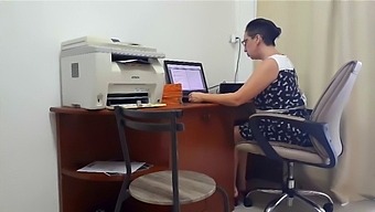 Office Lady Boss And Employee Engage In Sexual Activity On Camera