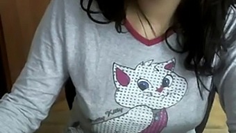 Домашнее Видео Турецкой Камеры С Сольной Игрой Девушки.