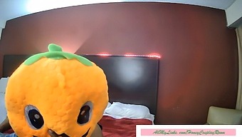 Honey Cosplay V Tekvicovej Miestnosti: Princ A Princezná - Časť 1
