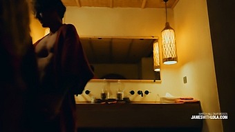 这是一个浪漫的故事,一对夫妇决定在酒店做爱而不是吃晚餐。